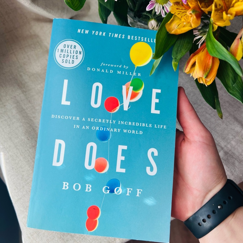 Love Does by Bob Goff Book - Picture 1 of 1